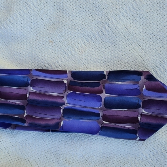 J. Garcia Wired Crossroads purple silk tie - Picture 7 of 7